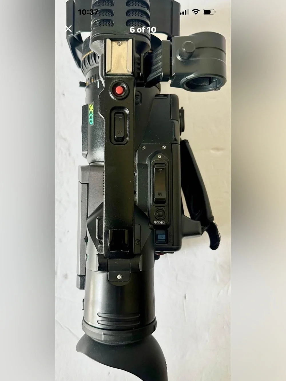 Panasonic AG-DVX100B MiniDV 3CCD Professional Digital Video Camera Recorder
